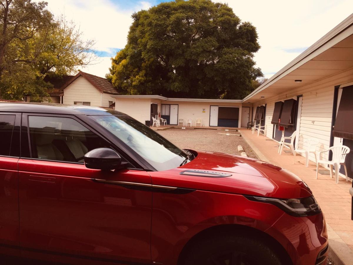 Red Cedar Motel Muswellbrook Eksteriør bilde